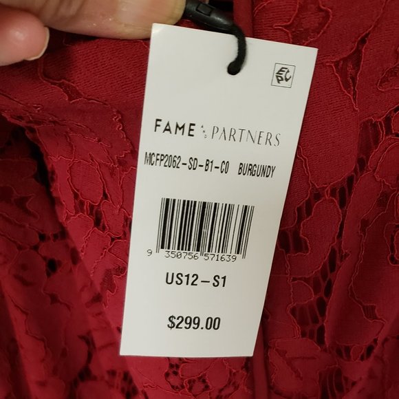 Lace Overlay Halter Dress - Picture 5 of 5